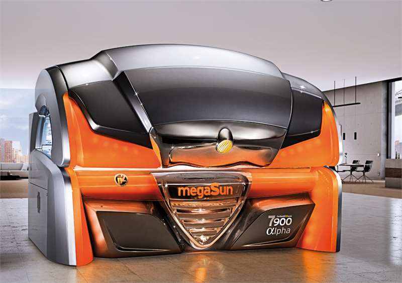 Солариум megaSun 7900 Alpha intelliSun е с регулируеми електронни баласти и CPI технология за по-голяма мощност и по-дълъг живот на лампите
