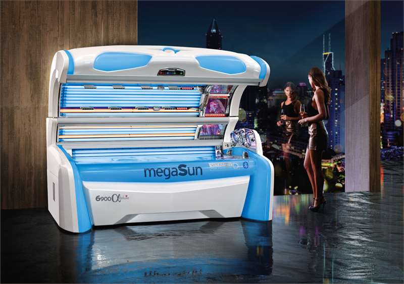 Солариум megaSun 6900 alpha deluxe intelliSun притежава модерен дизайн с емоционална LED технология, предлагаща множество различни цветови програми