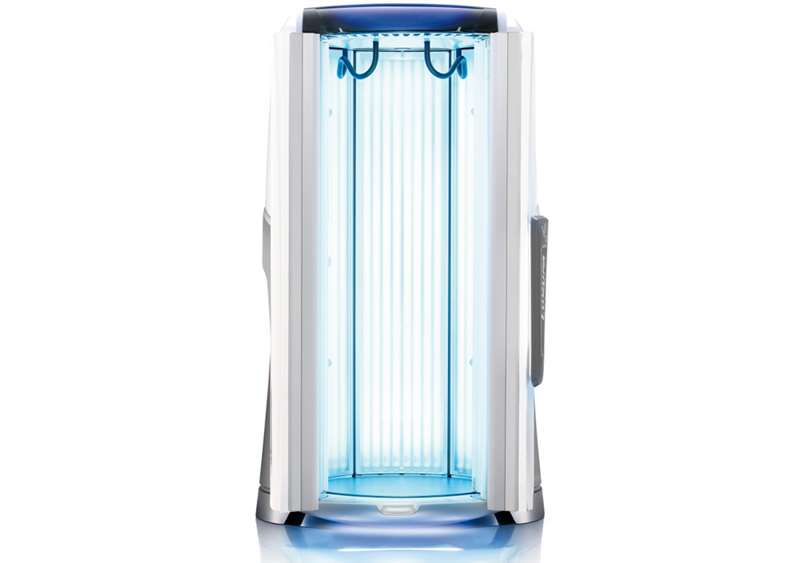 Солариум Luxura V10 50 SLI High Intensive е със спестяващи пространство двойни врати
