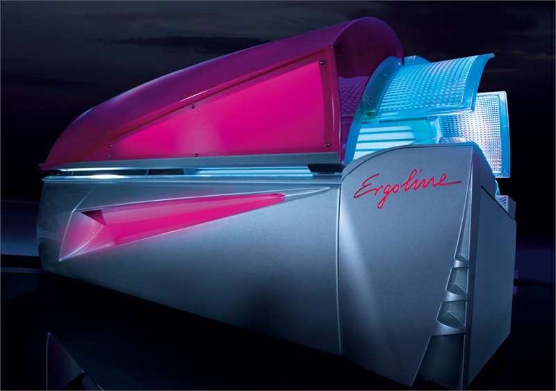 Солариум Ergoline Open Sun 550 Turbo Power е с футуристичен открит дизайн, който придава усещането, че сте в луксозен кабриолет