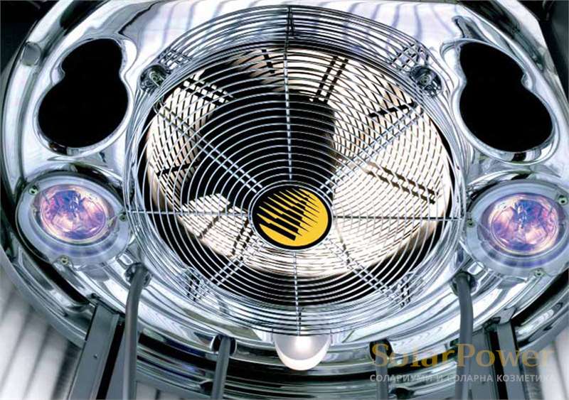 Солариум megaSun Tower pureEnergy T230 е със специални лампи за тен на раменете