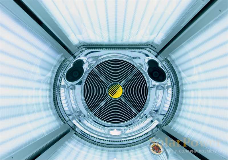 Солариум megaSun Tower pureEnergy T200 е с музикална система, вграден MP3 плеър, автоматичен контрол на звука, музикална вибрация