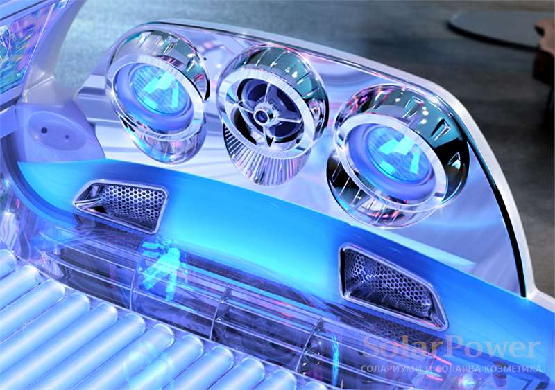 Солариум megaSun 7000 Alpha hybridSun се предлага с опция за специални УВ лампи за тен на раменете