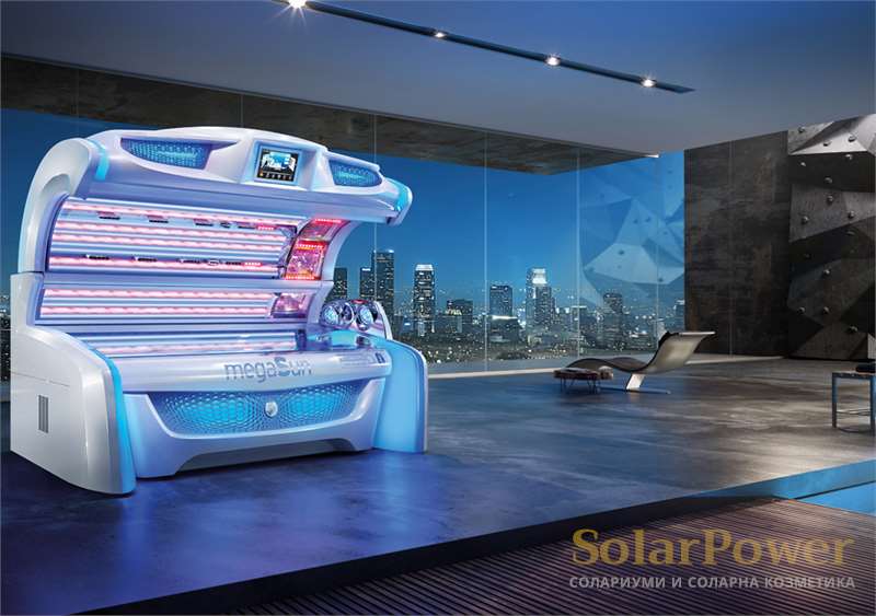 Солариум megaSun 7000 Alpha hybridSun е серийно оборудван с климатик, контрол на вентилацията, гласова навигация, bluetooth и смартфон свързване