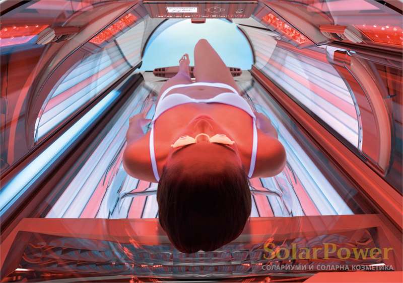 В солариум Ergoline Prestige 1600 Hybrid Performance желаното охлаждане се постига мигновено, благодарение на затворен тунел за придобиване тен